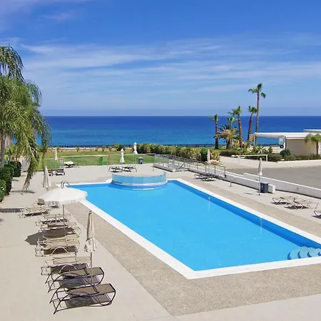 Lula - Coralli Beachfront Holiday home *