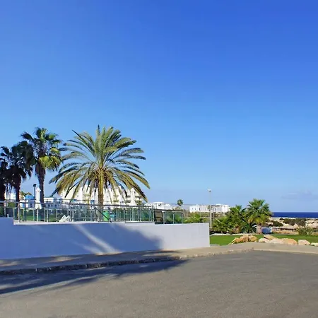 Lula - Coralli Beachfront Holiday home