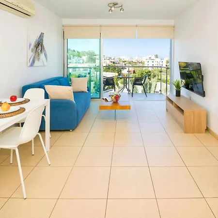 Lula - Coralli Beachfront * Paralimni