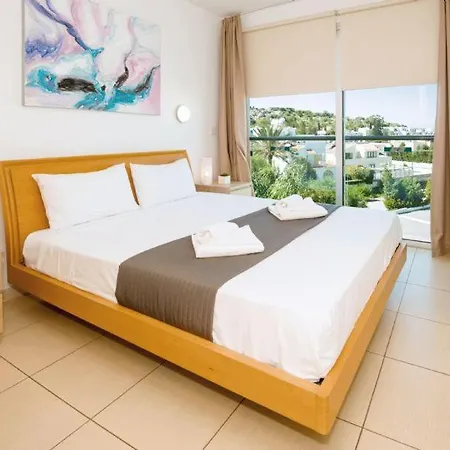 Lula - Coralli Beachfront Holiday home *