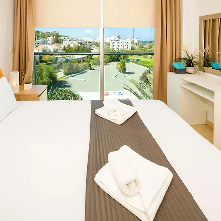 Lula - Coralli Beachfront * Paralimni